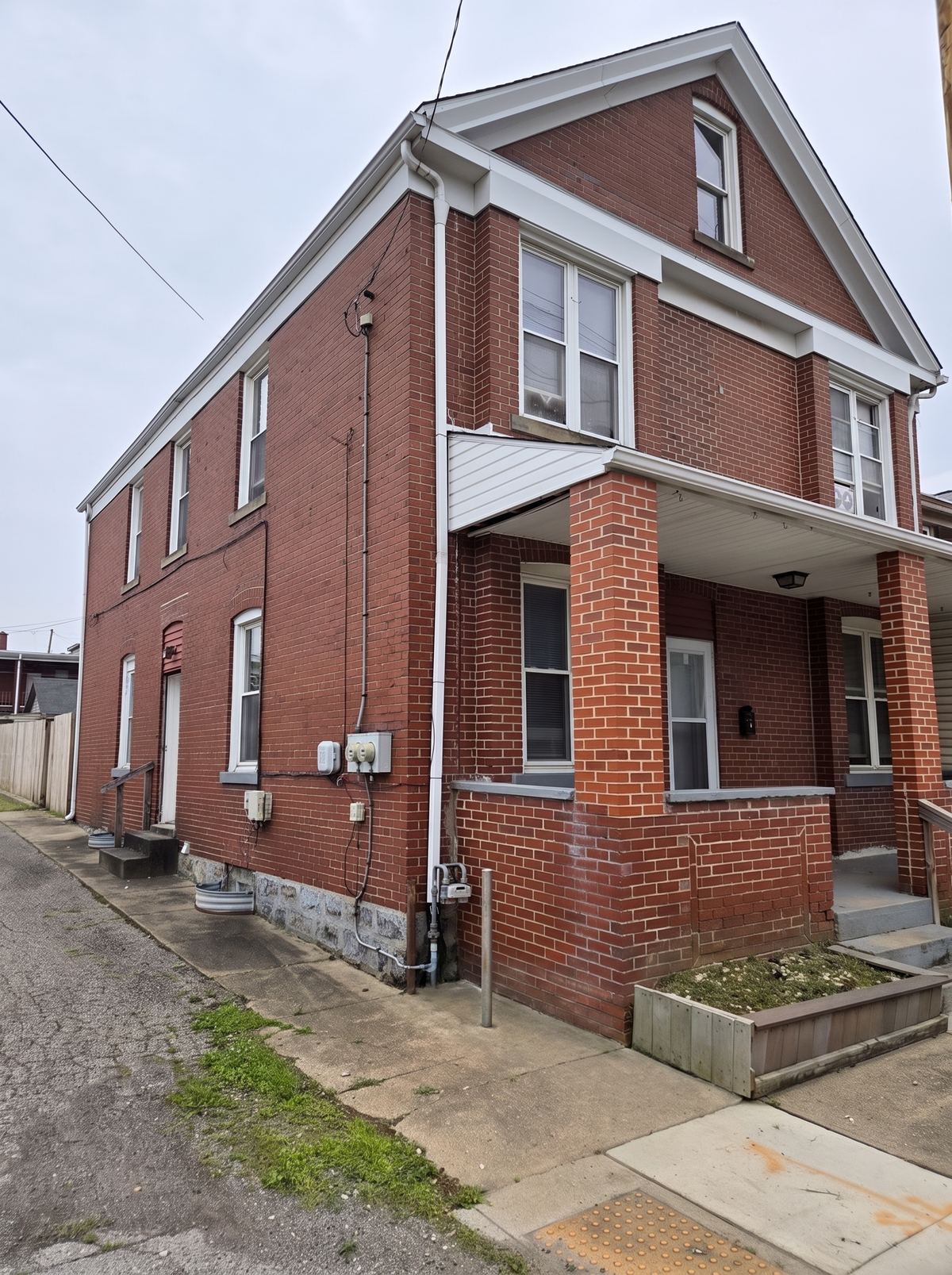 The house from the corner